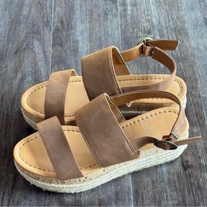 American Eagle Outfitters Tan Brown Platform Espadrille Sandals